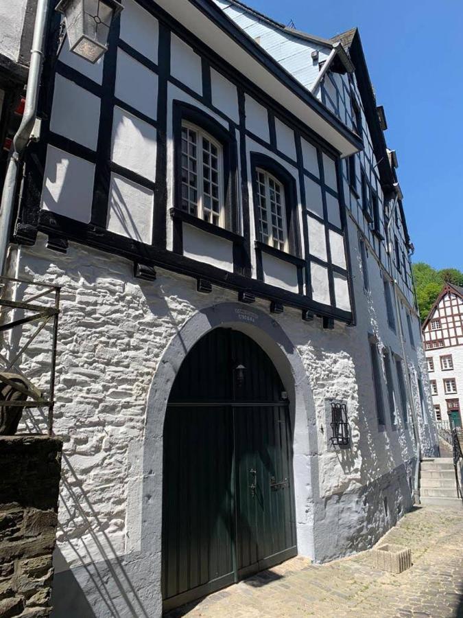 Manoir -1654- Historisch Schlafen In Monschaus Altstadt Ngoại thất bức ảnh