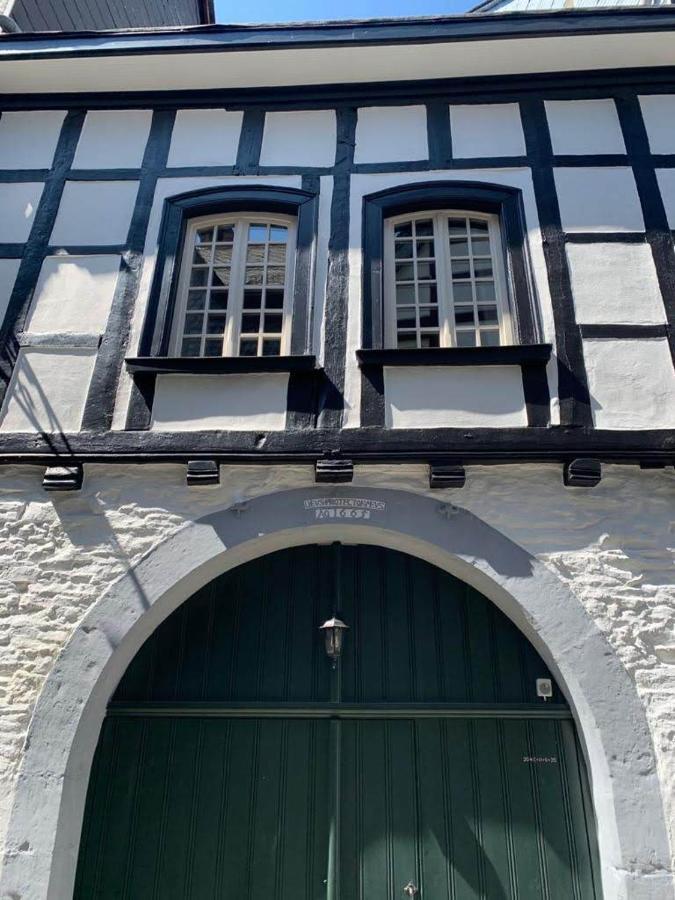 Manoir -1654- Historisch Schlafen In Monschaus Altstadt Ngoại thất bức ảnh